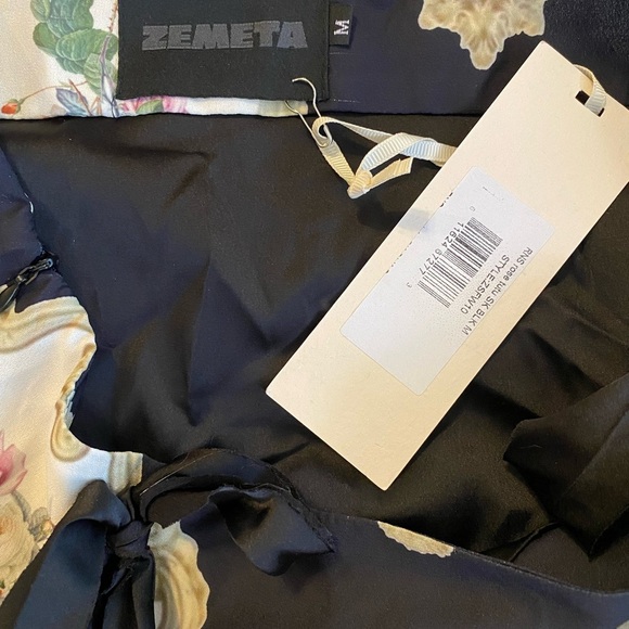 Zemeta Mini Skirt Renaissance Rose Tutu in Black Size Medium - Picture 6 of 7